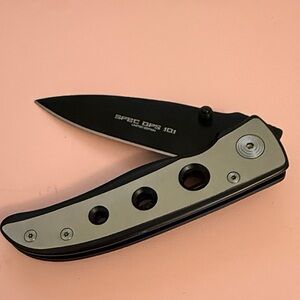 K. Hansotia & Co. -Gurkha Spec Ops 101 Limited Ed. Black & Silver Folding Knife.
